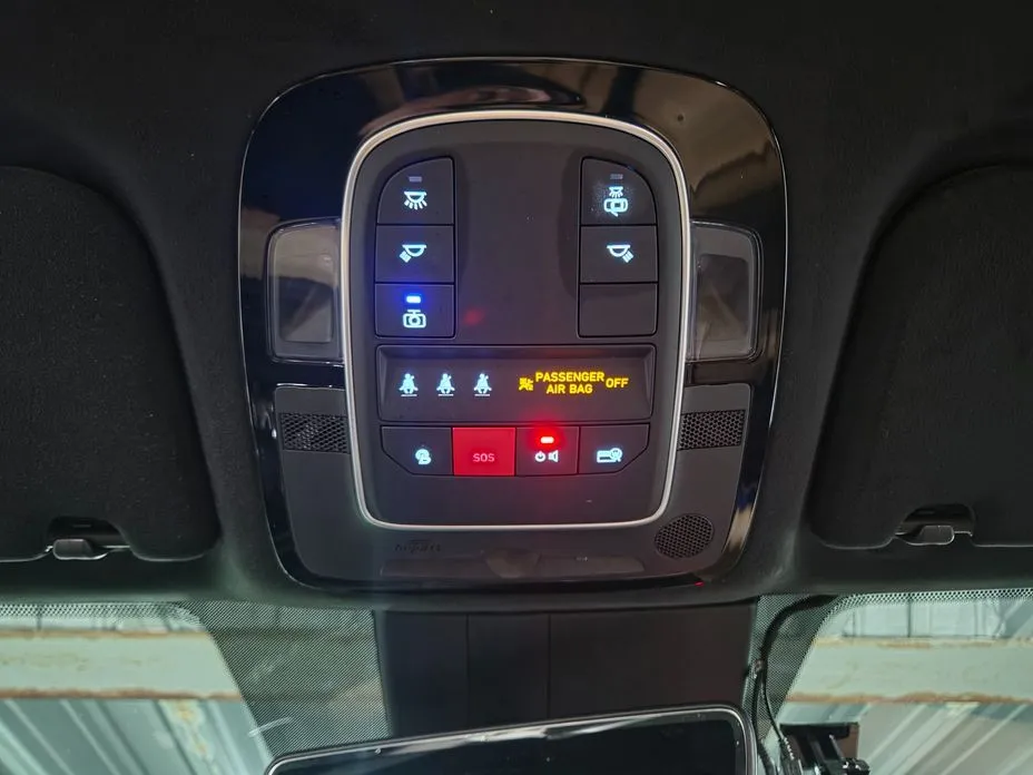 Hyundai Santafe — фото 5