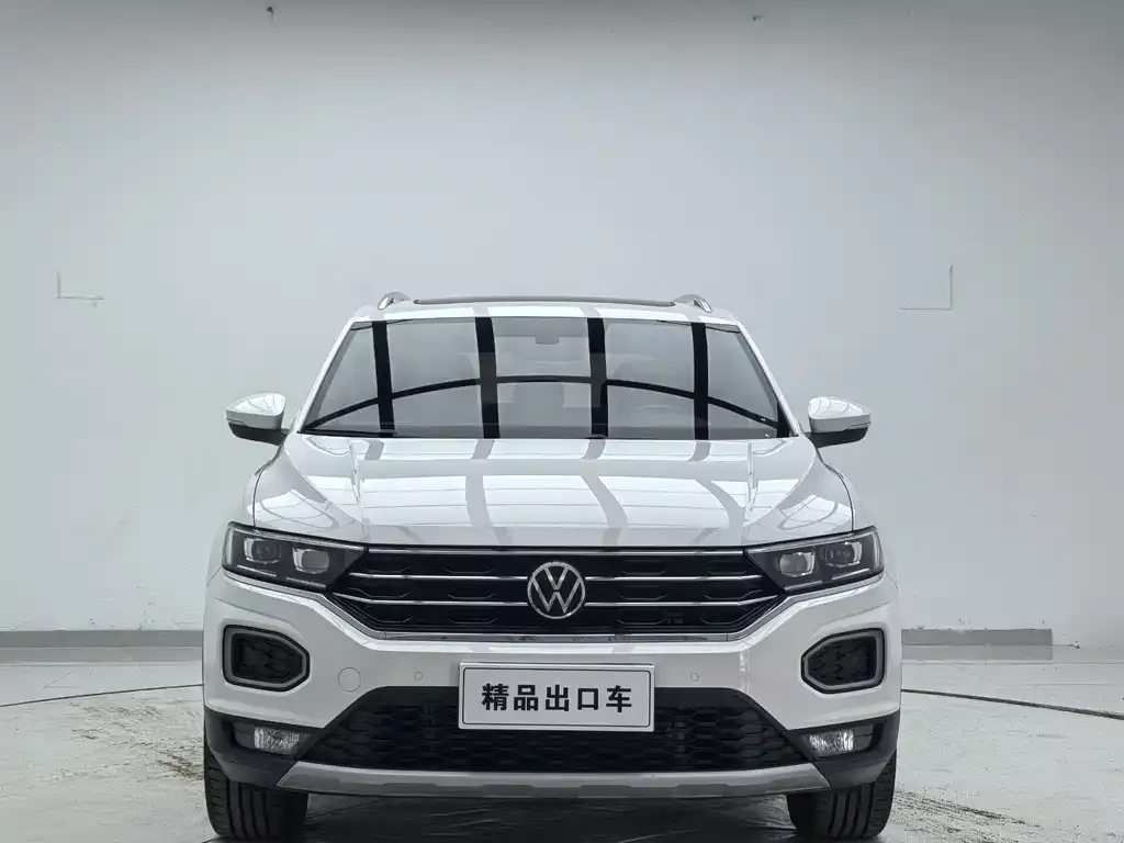 Volkswagen T-Roc — фото 9