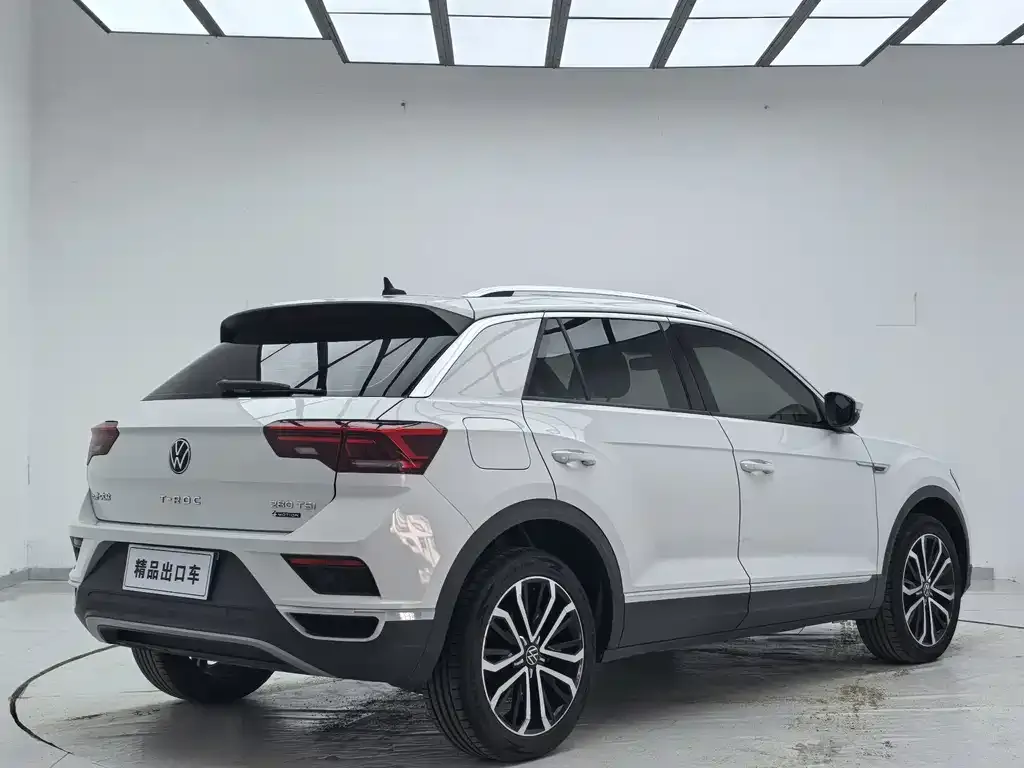 Volkswagen T-Roc — фото 2