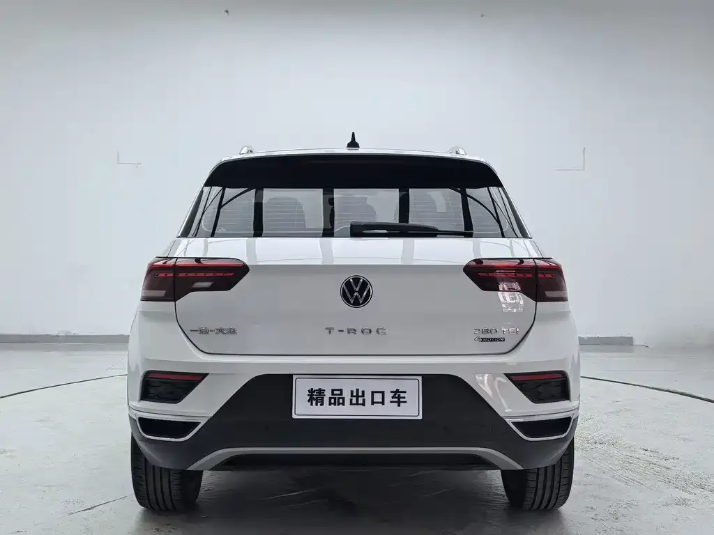 Volkswagen T-Roc — фото 7