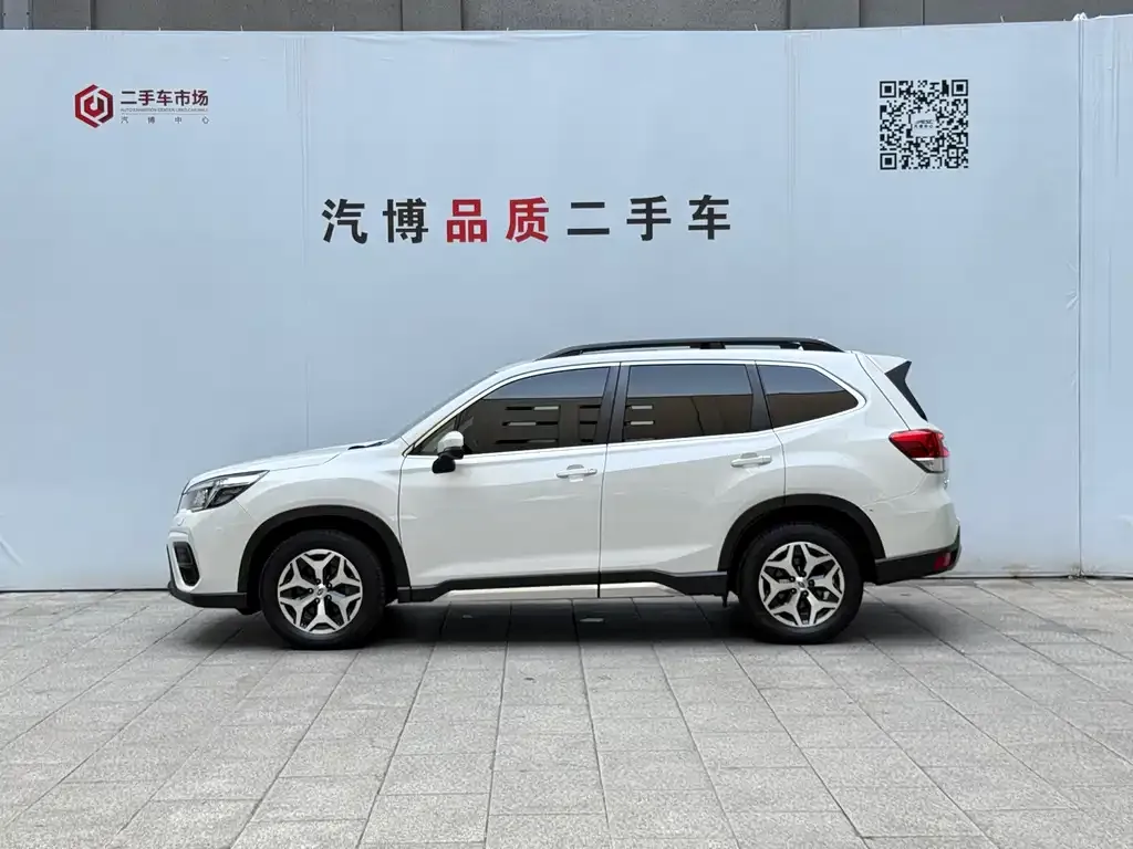 Subaru Forester — фото 2