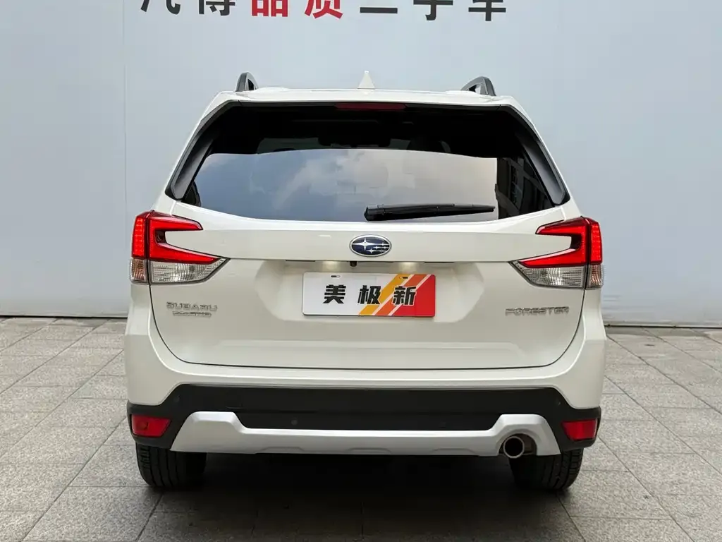 Subaru Forester — фото 3