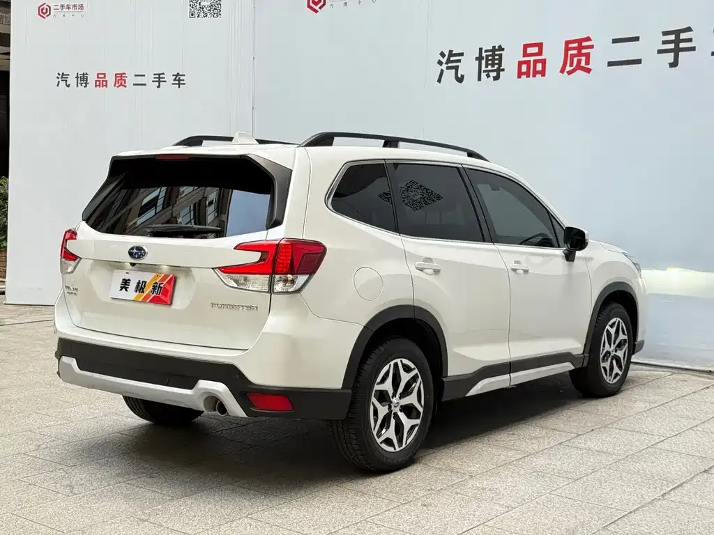 Subaru Forester — фото 4
