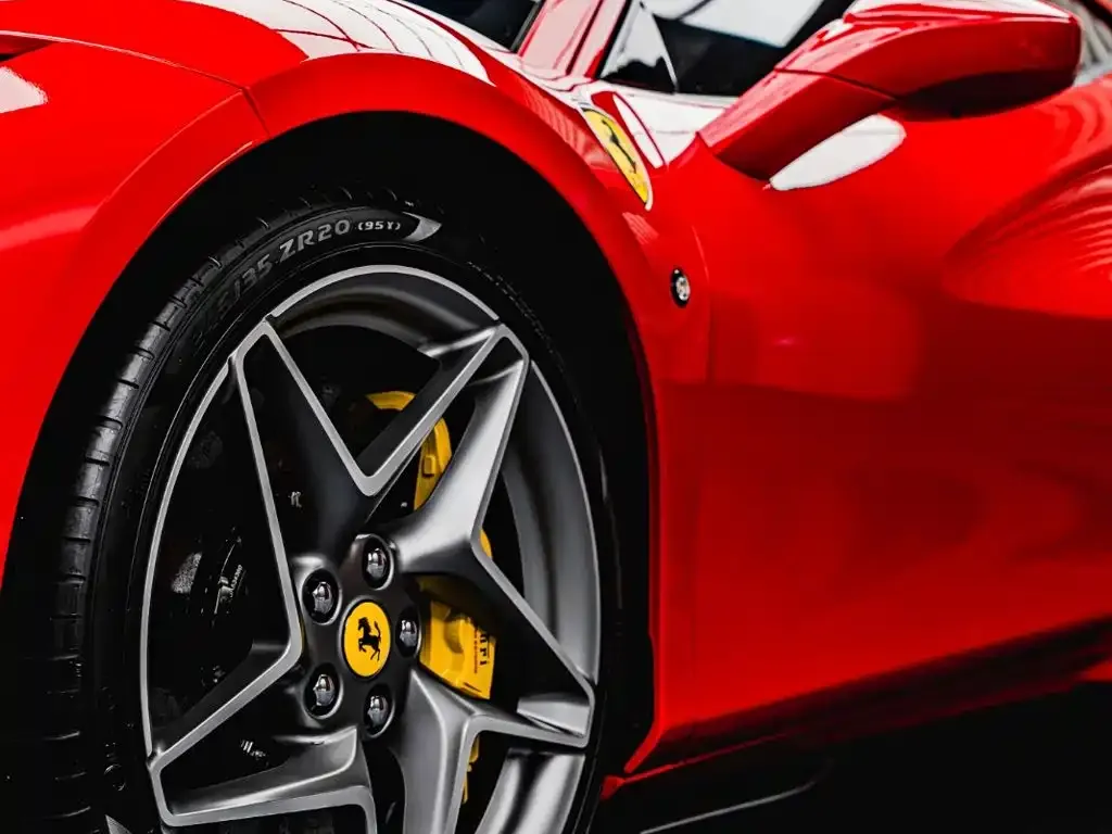 Ferrari F8 — фото 6