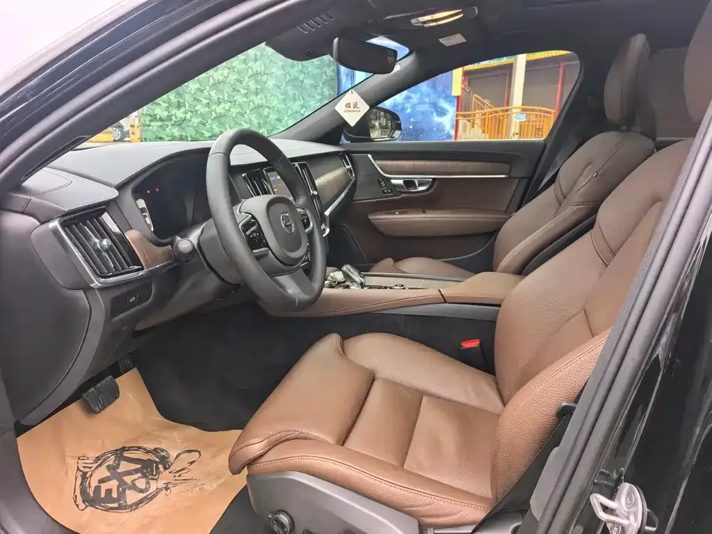 Volvo S90 — фото 5