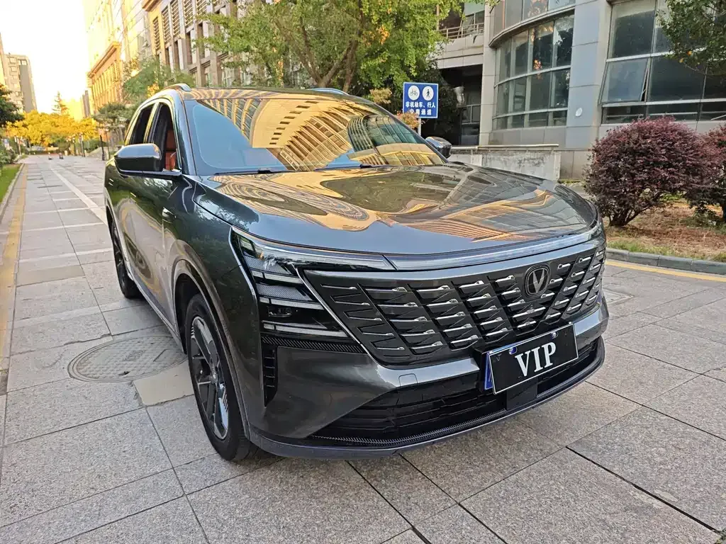 Changan CS75 PLUS — фото 8