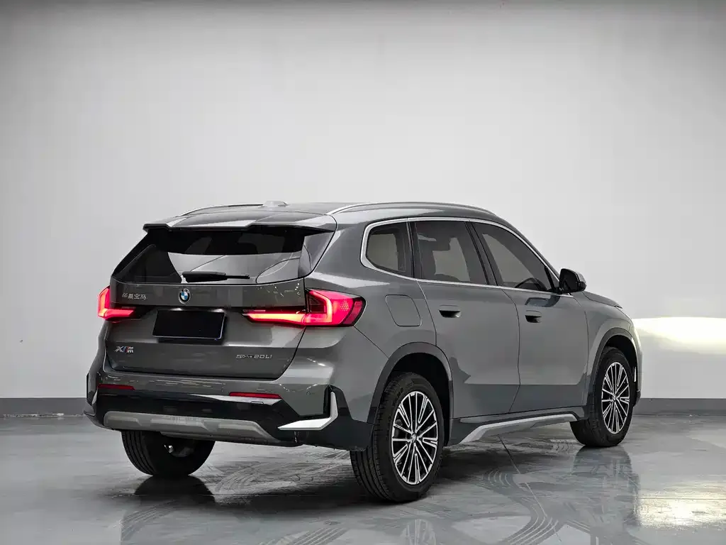 BMW X1 — фото 5