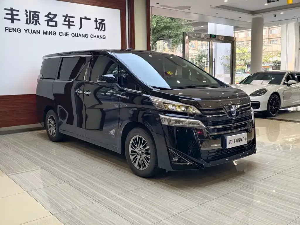 Toyota Vellfire — фото 7
