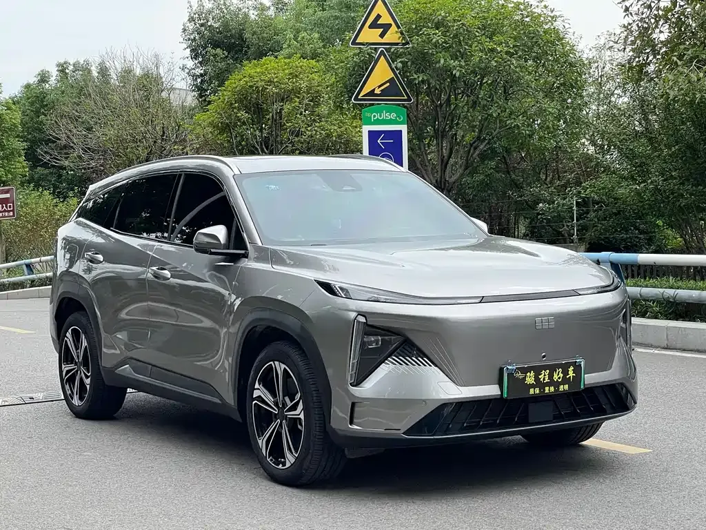 Geely Galaxy L7 — фото 10