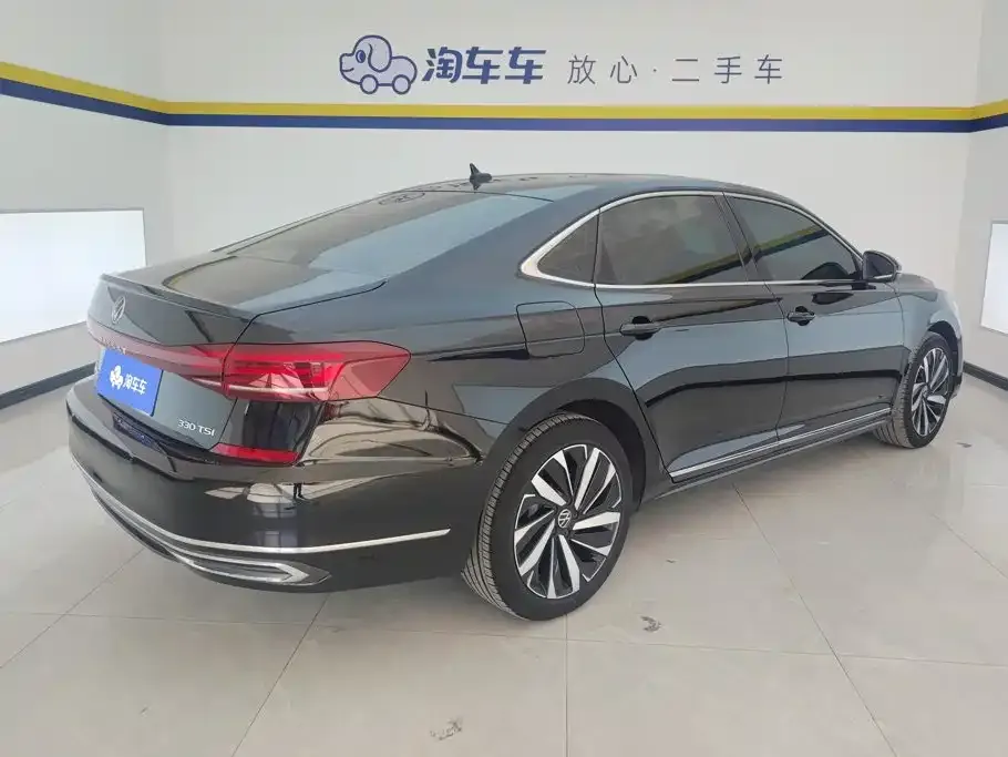 Volkswagen Passat — фото 7