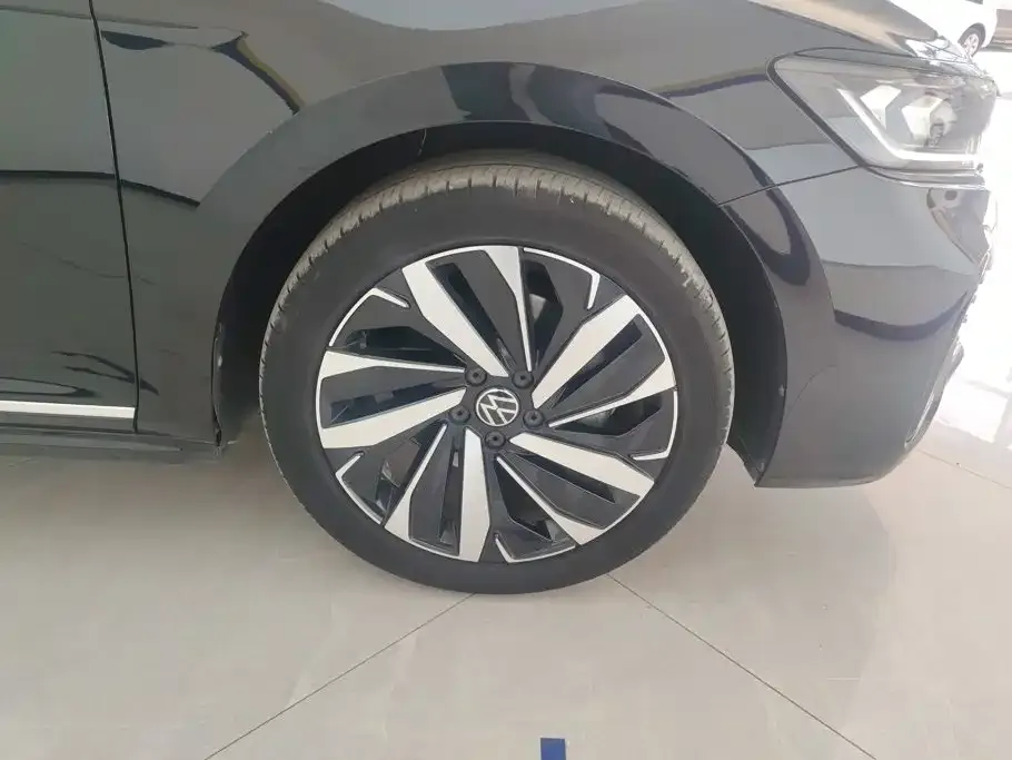 Volkswagen Passat — фото 3
