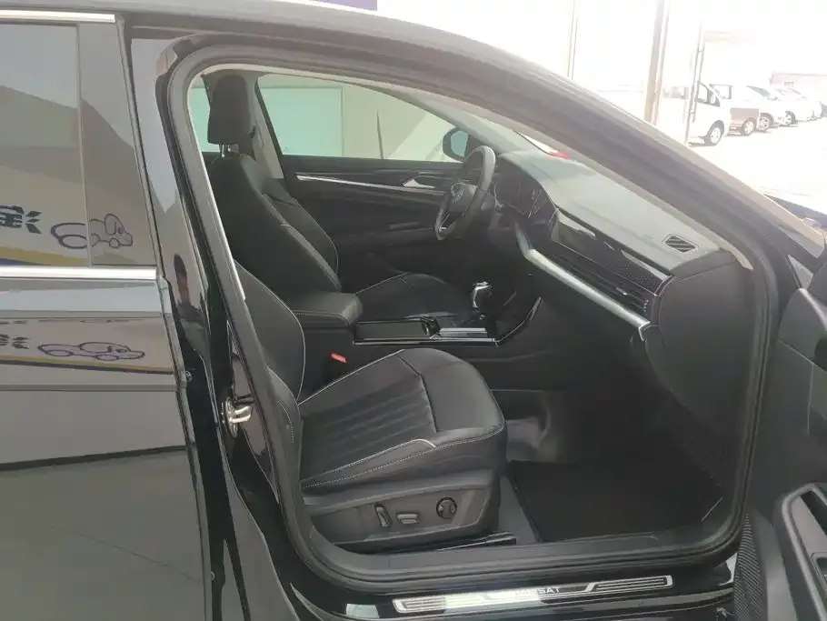 Volkswagen Passat — фото 5