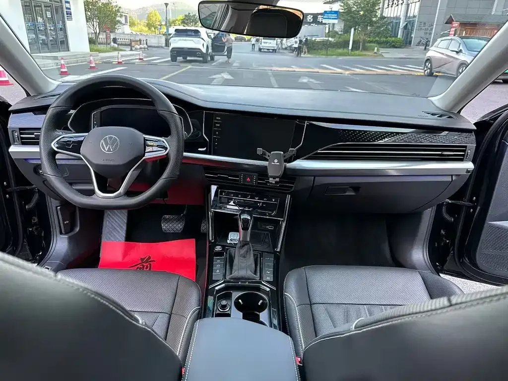 Volkswagen Passat — фото 4