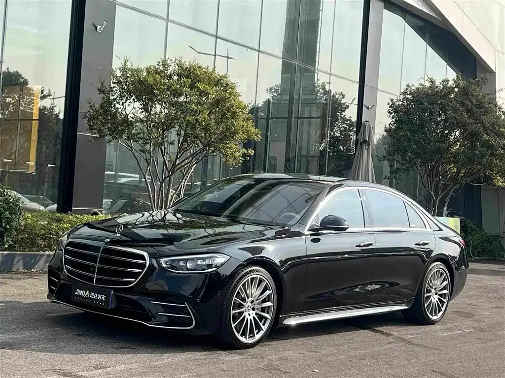 Mercedes-Benz S-Class — фото 1