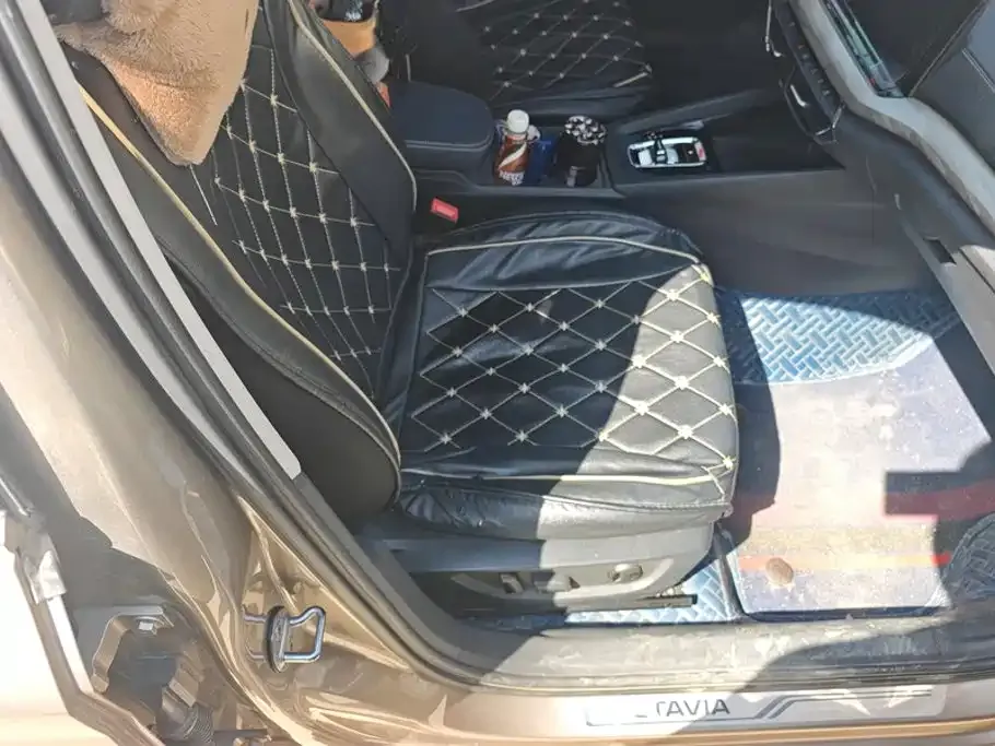 Skoda Octavia — фото 4