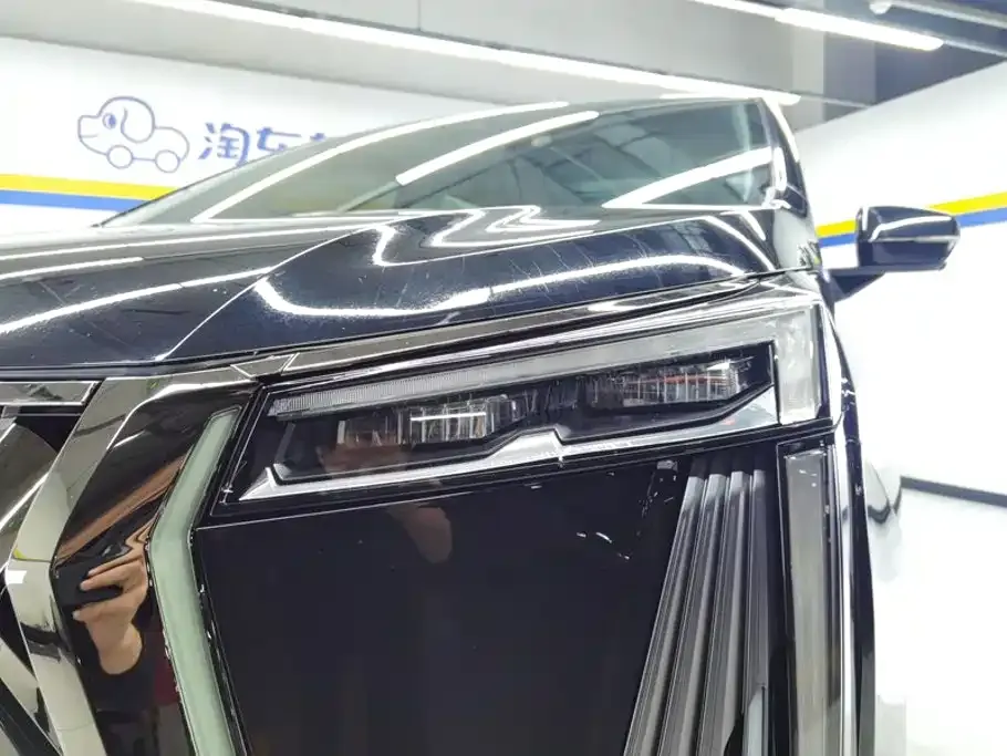 GAC Motor Trumpchi M8 — фото 9