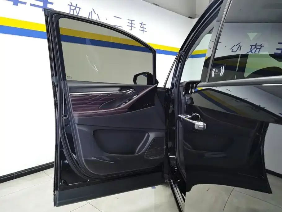 GAC Motor Trumpchi M8 — фото 5