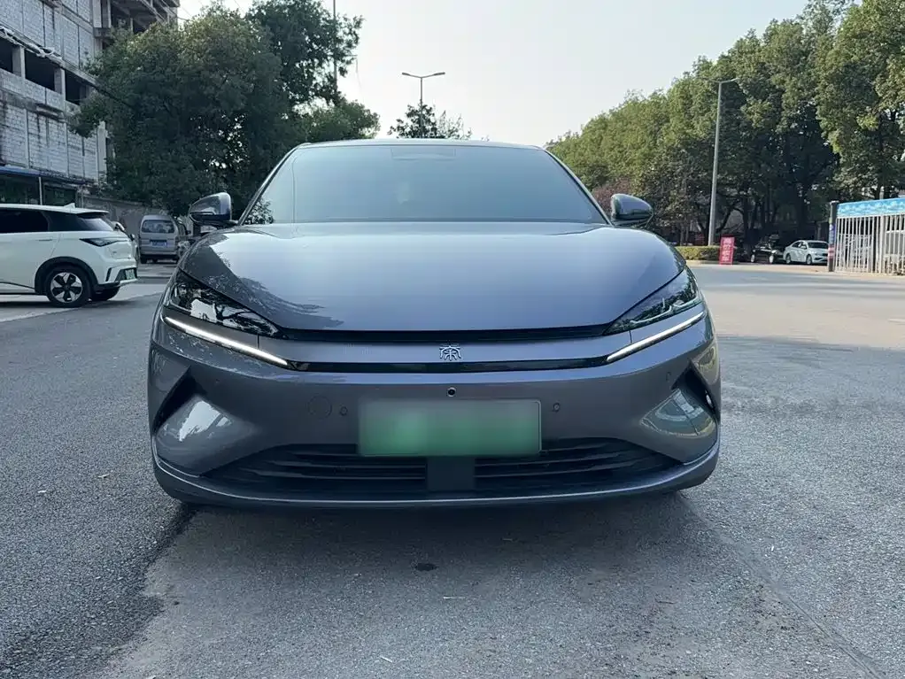 BYD Qin L — фото 8