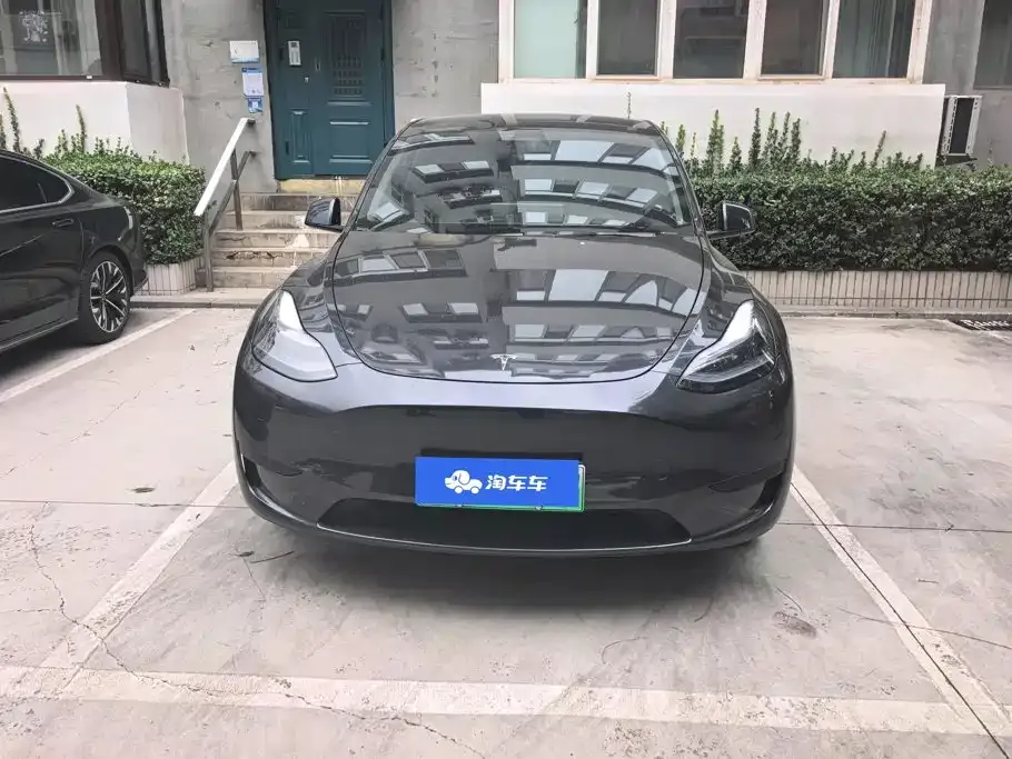 Tesla Model Y — фото 7