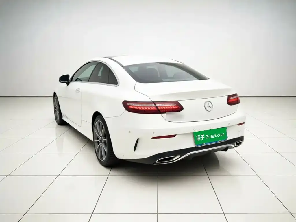 Mercedes-Benz E-Class (Import) — фото 9