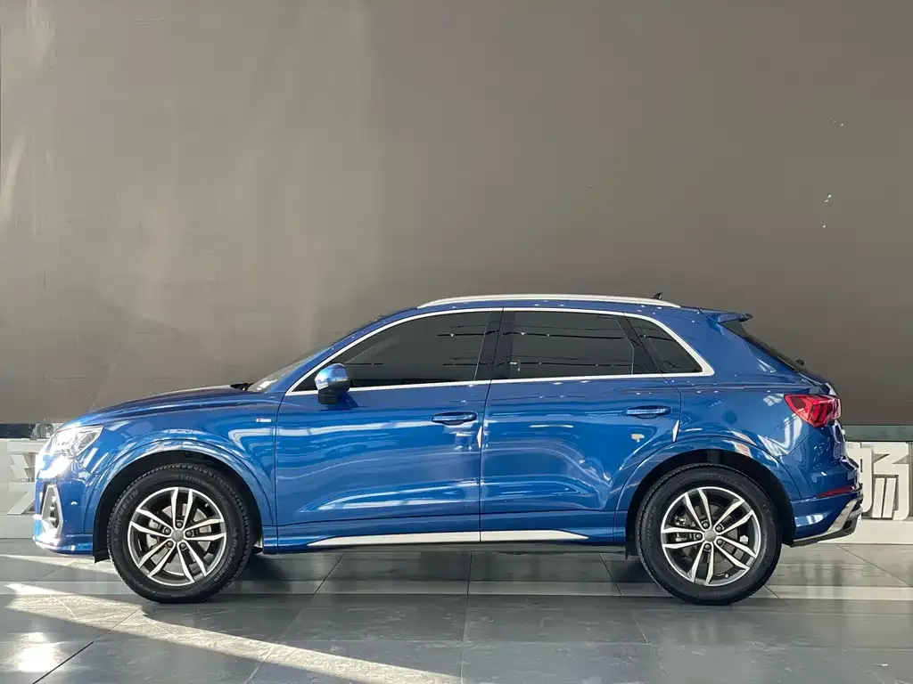 Audi Q3 — фото 6