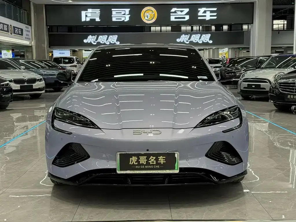 BYD Seal — фото 9