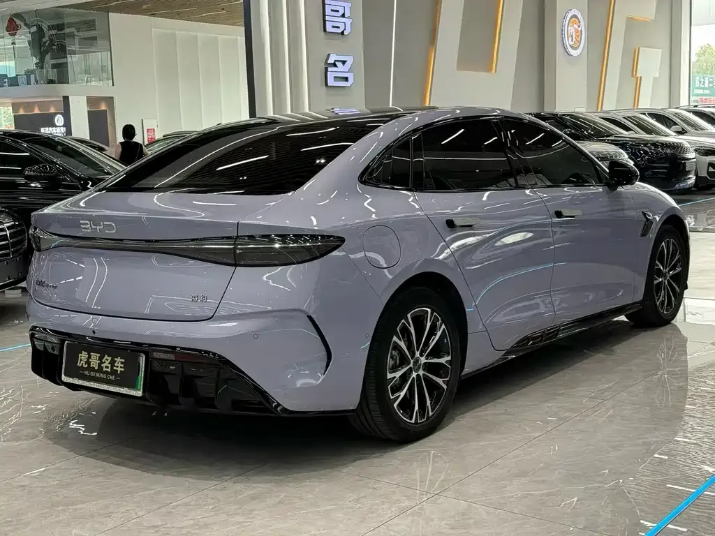 BYD Seal — фото 6