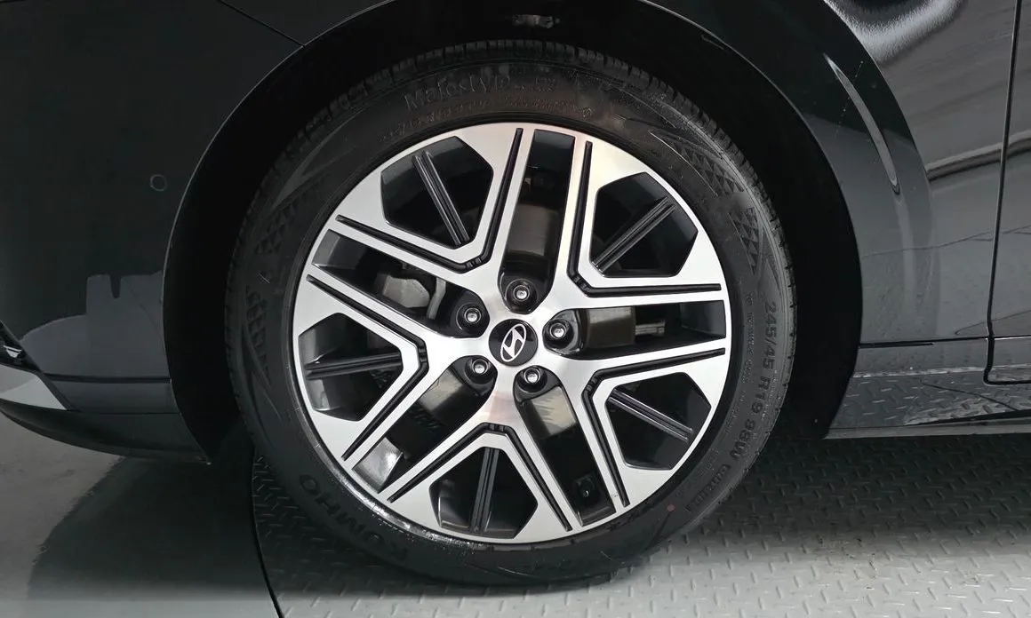 Hyundai Grandeur — фото 10