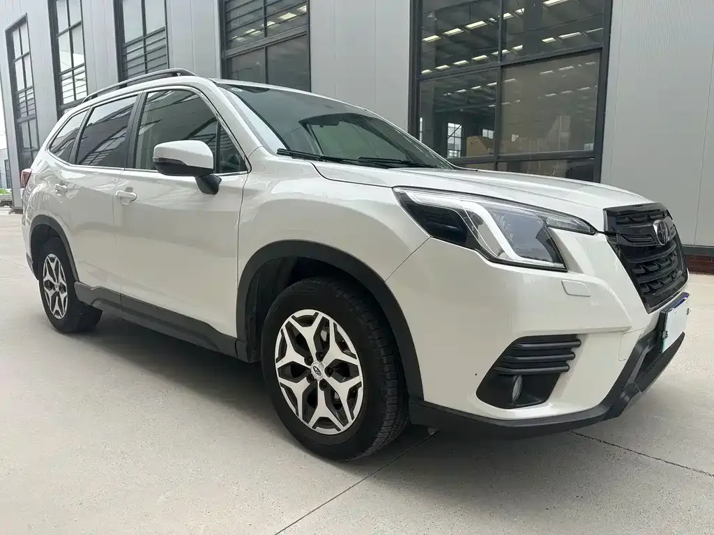 Subaru Forester — фото 4
