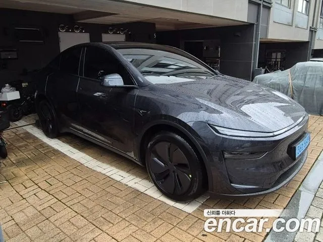 Tesla Model Y — фото 4