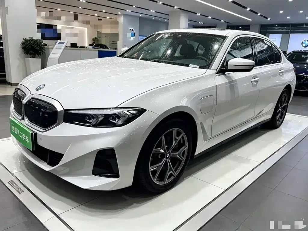 BMW i3 — фото 1