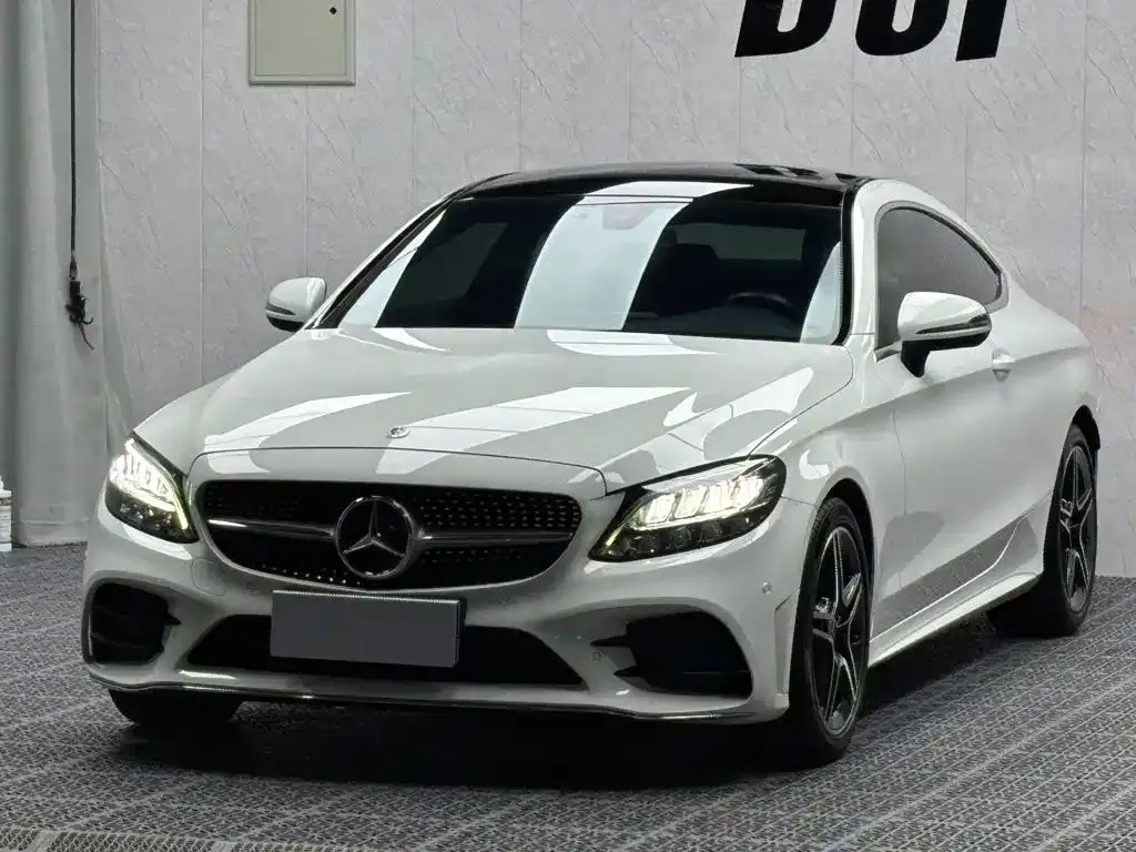 Mercedes-Benz C-Class (Import) — фото 1