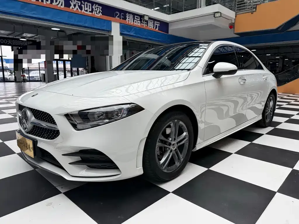 Mercedes-Benz A-Class — фото 1