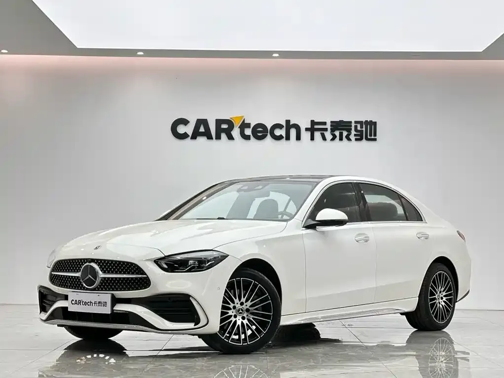 Mercedes-Benz C-Class — фото 1