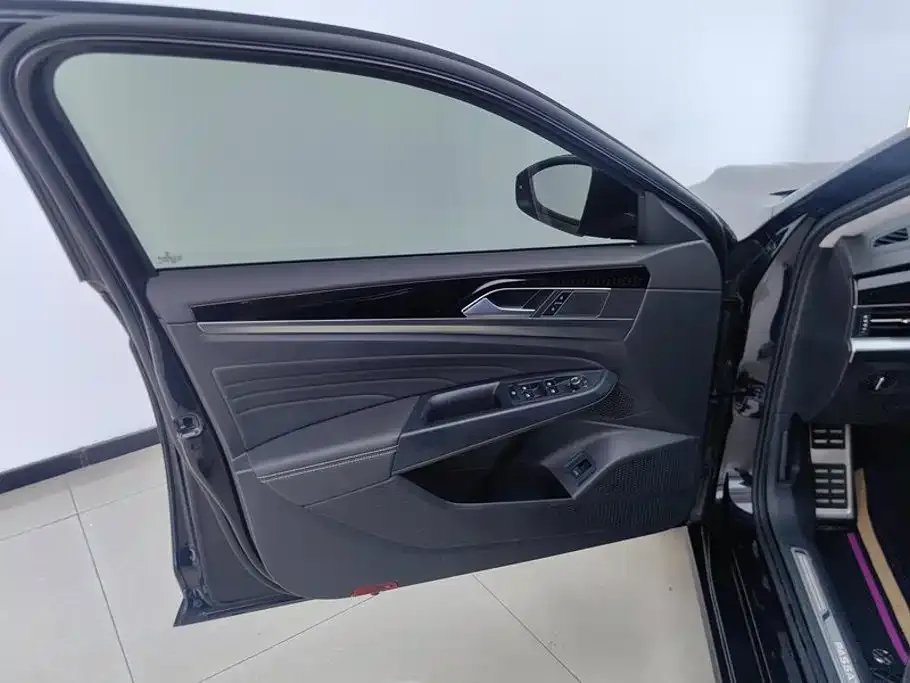 Volkswagen Passat — фото 3
