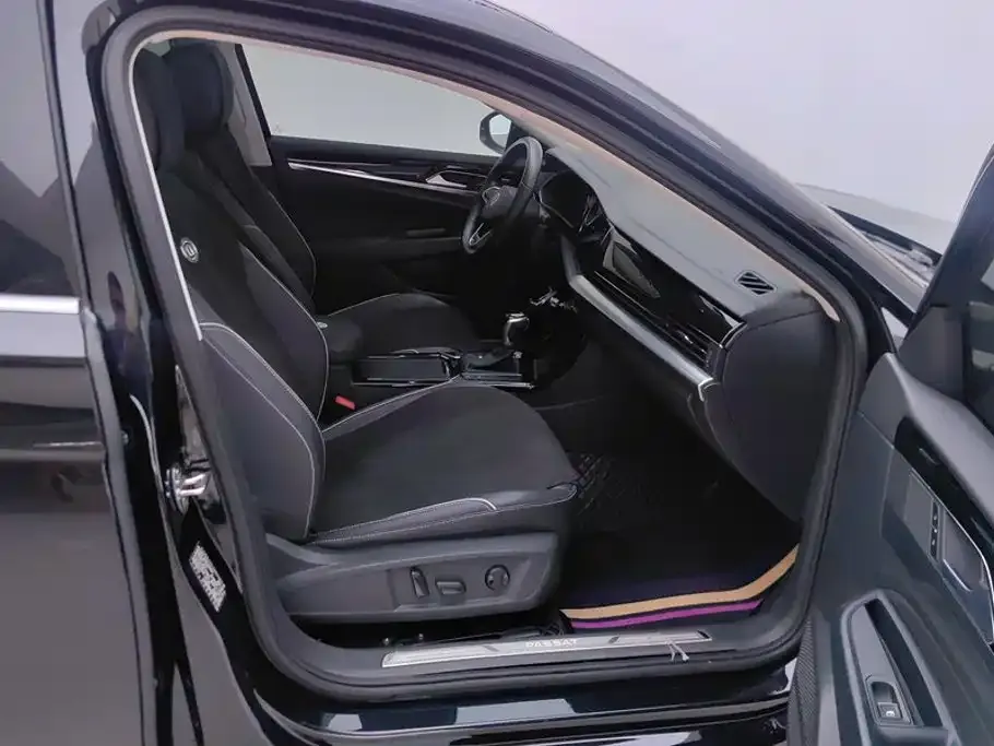 Volkswagen Passat — фото 6