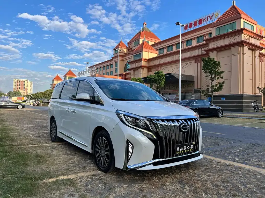 GAC Motor Trumpchi M8 — фото 1