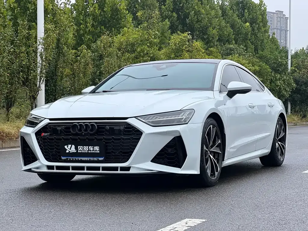 Audi A7 — фото 1