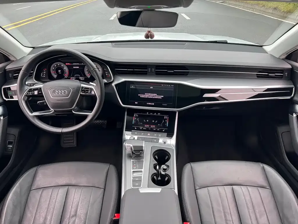 Audi A7 — фото 8