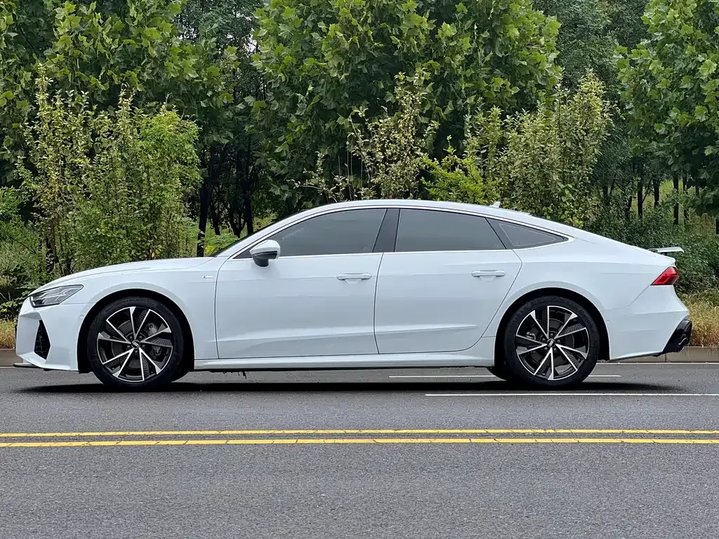 Audi A7 — фото 10
