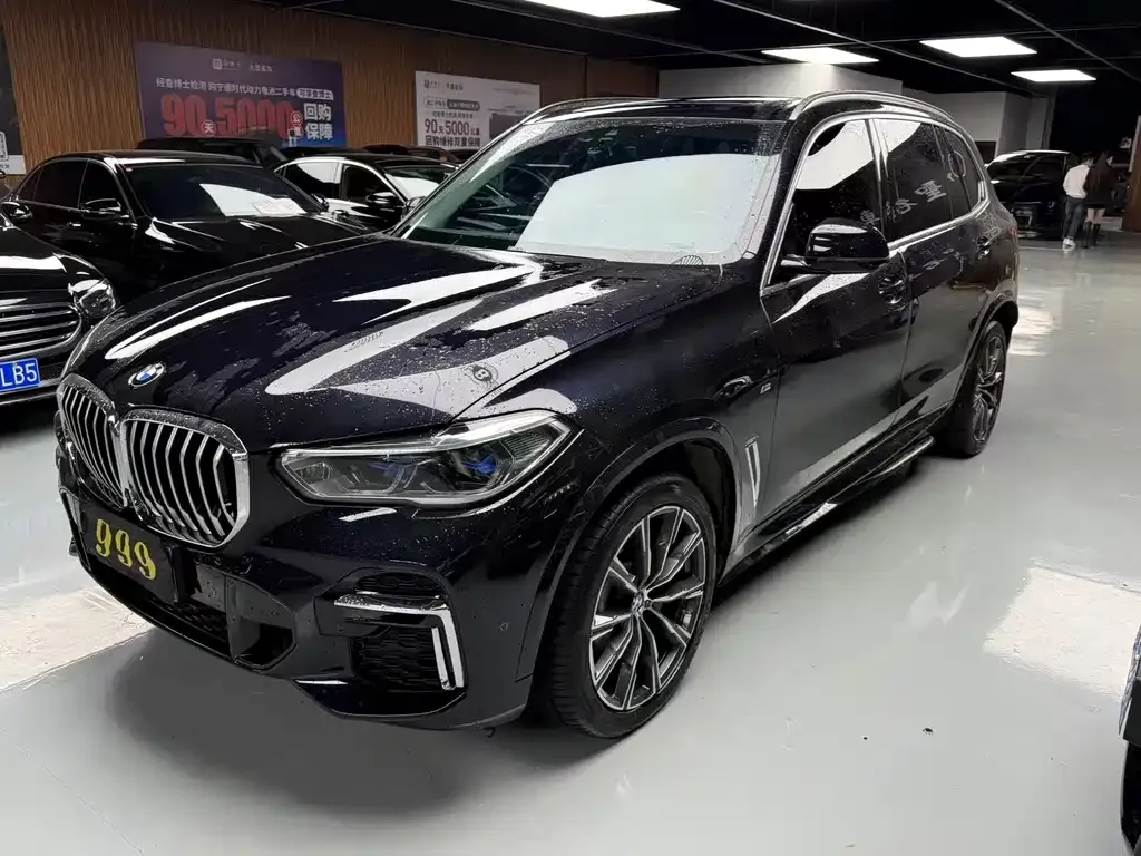BMW X5 — фото 1