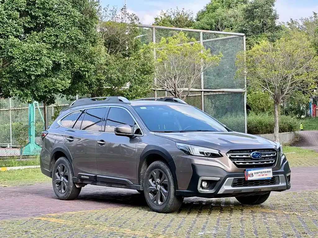 Subaru Outback — фото 7