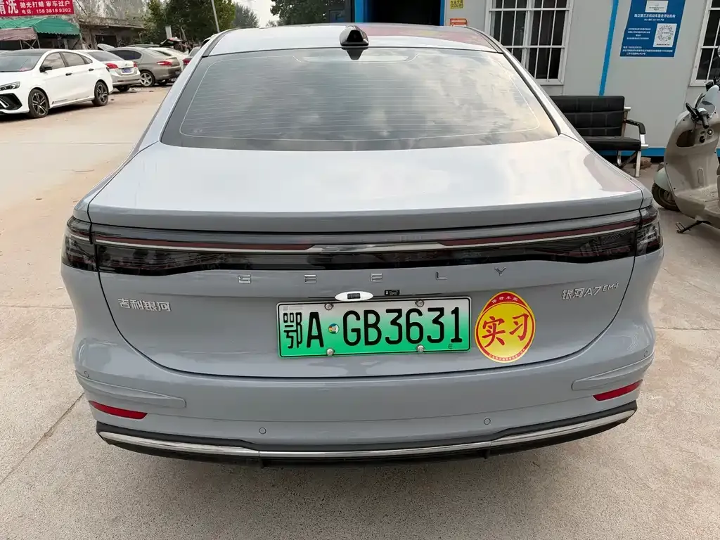 Geely Galaxy A7 EM — фото 2
