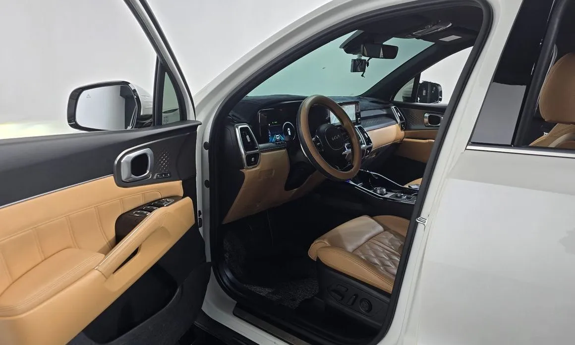 Kia Sorento — фото 4