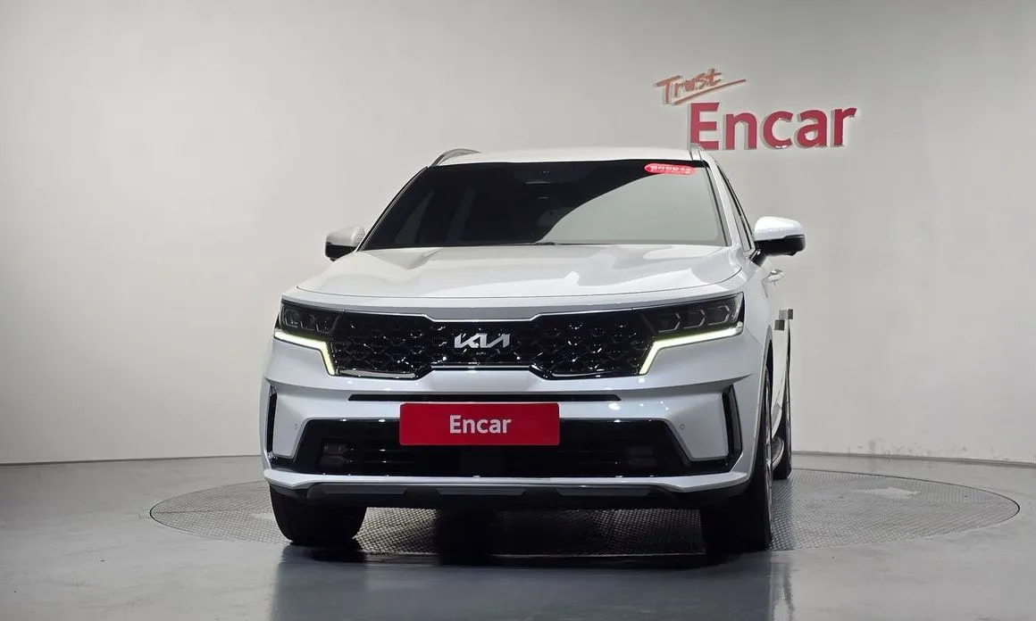 Kia Sorento — фото 9