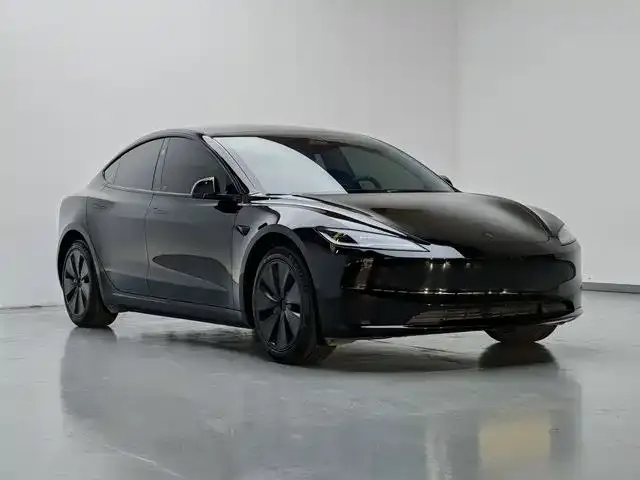 Tesla Model 3 — фото 5