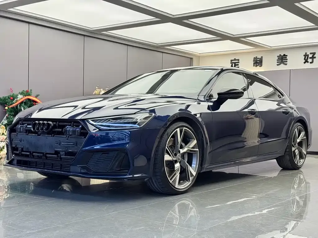 Audi A7L — фото 1