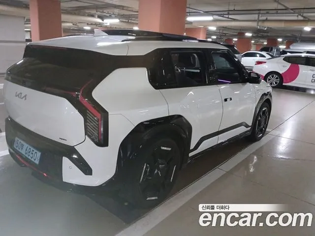 Kia EV3 — фото 9