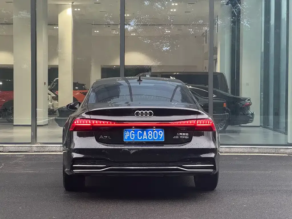Audi A7L — фото 3