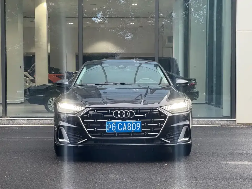 Audi A7L — фото 6